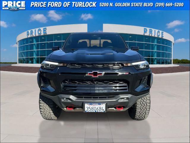 Used 2024 Chevrolet Colorado ZR2 w/ ZR2 Convenience Package III AWD/4WD image 2