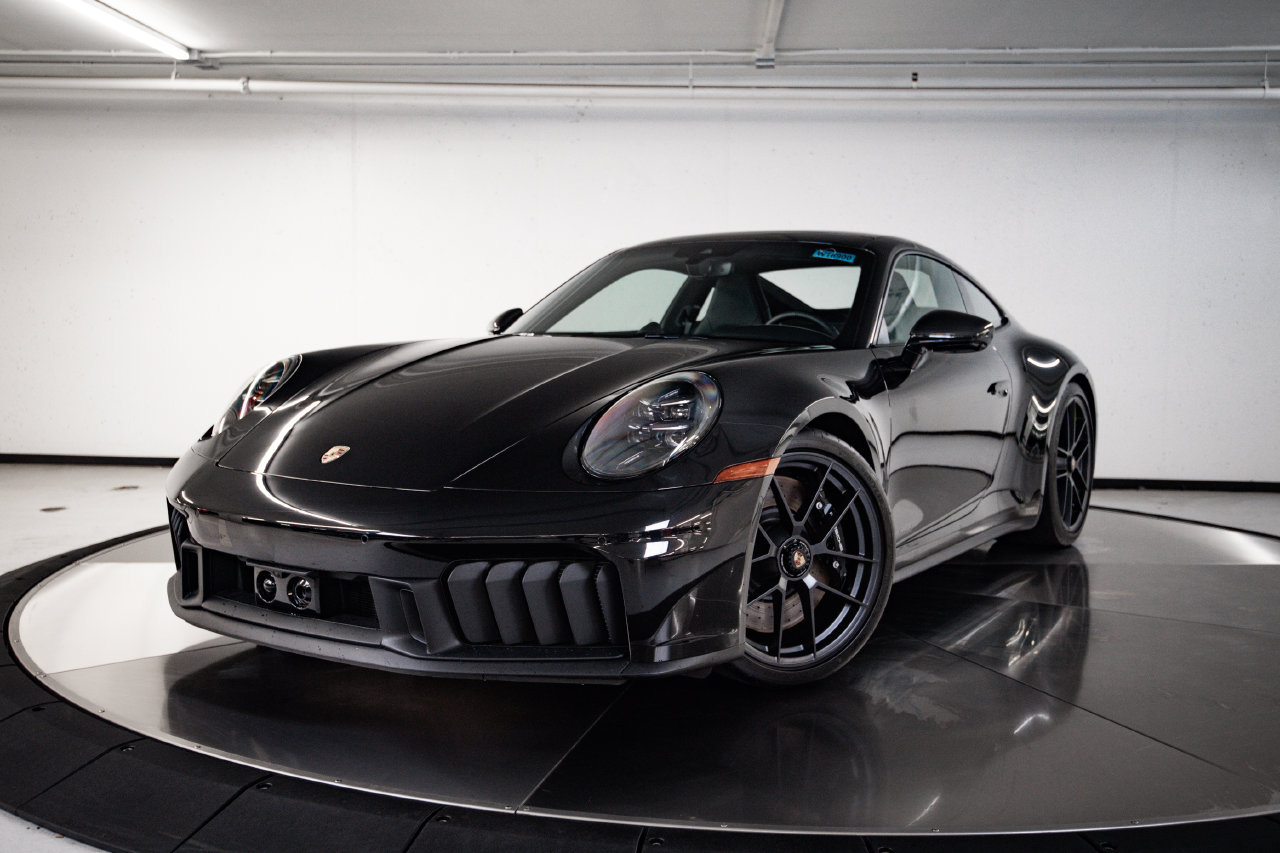 Certified 2026 Porsche 911 Carrera GTS RWD image 1