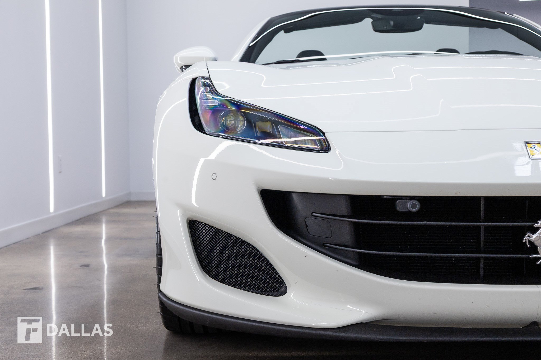 Used 2020 Ferrari Portofino RWD image 7