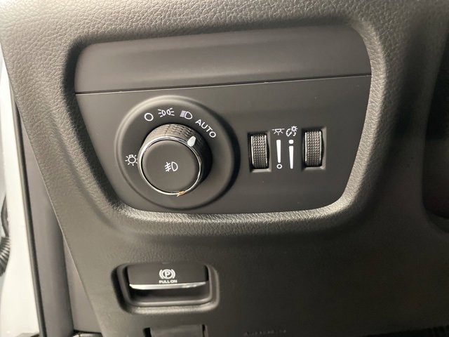 New 2025 Jeep Grand Cherokee L Limited w/ Luxury Tech Group II image 12