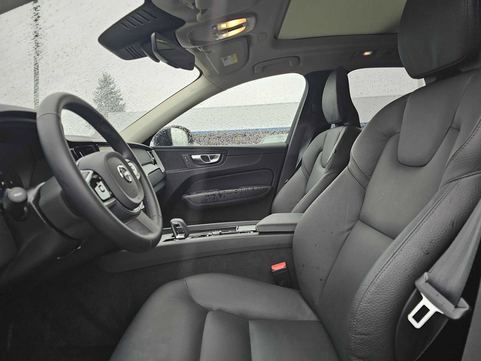 Certified 2025 Volvo XC60 B5 Plus image 21