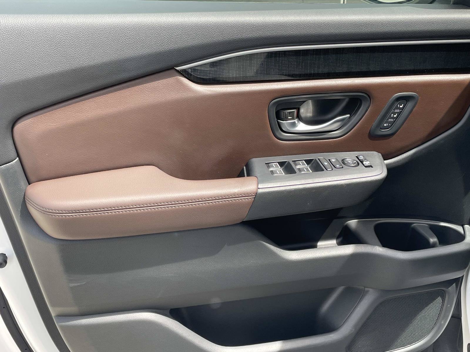Certified 2025 Honda Pilot Elite image 16