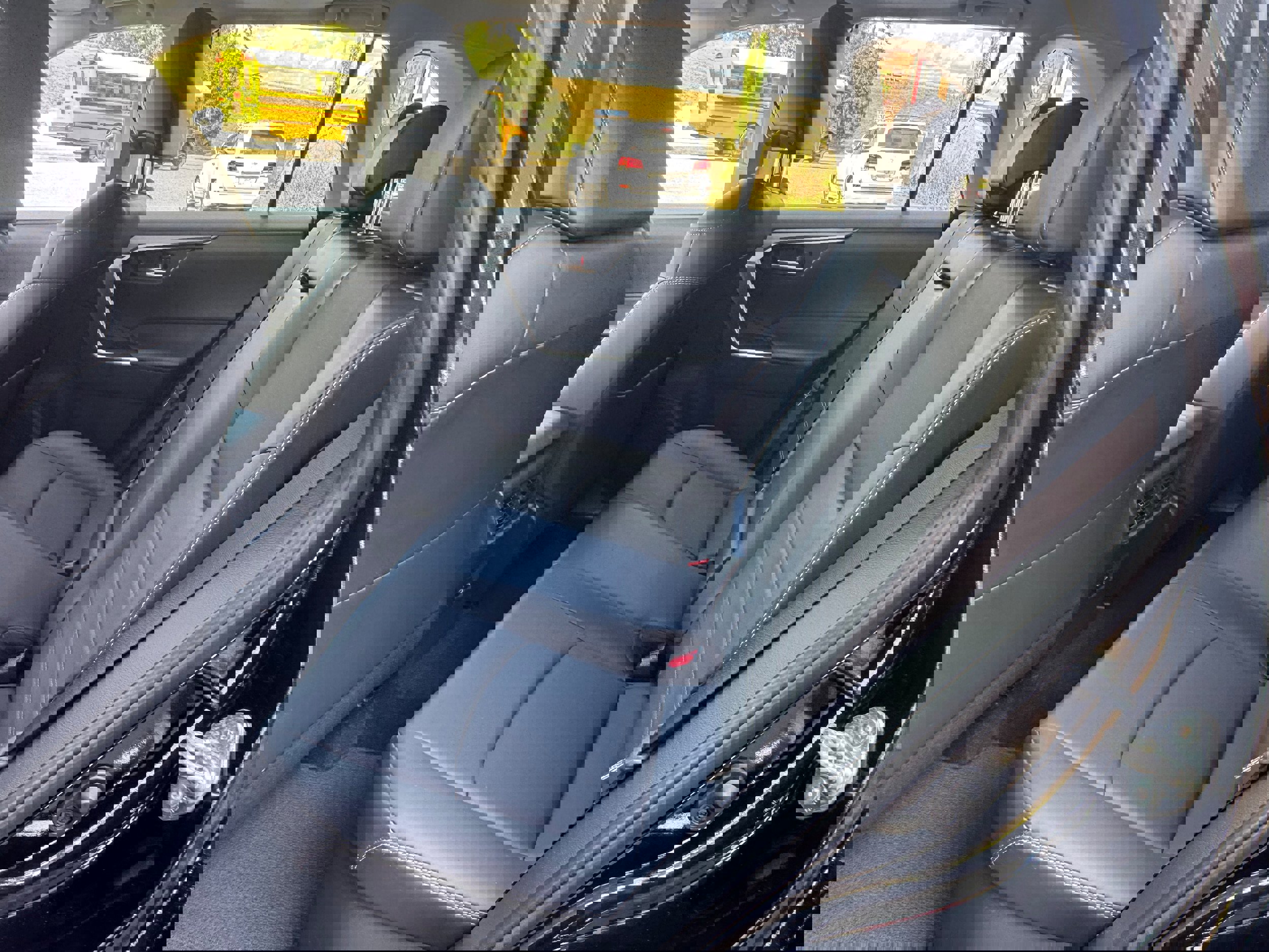 Used 2024 Toyota RAV4 XLE Premium image 11