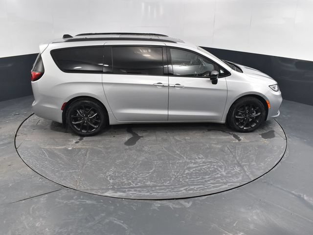 New 2026 Chrysler Pacifica Limited w/ S Appearance Package FWD image 53