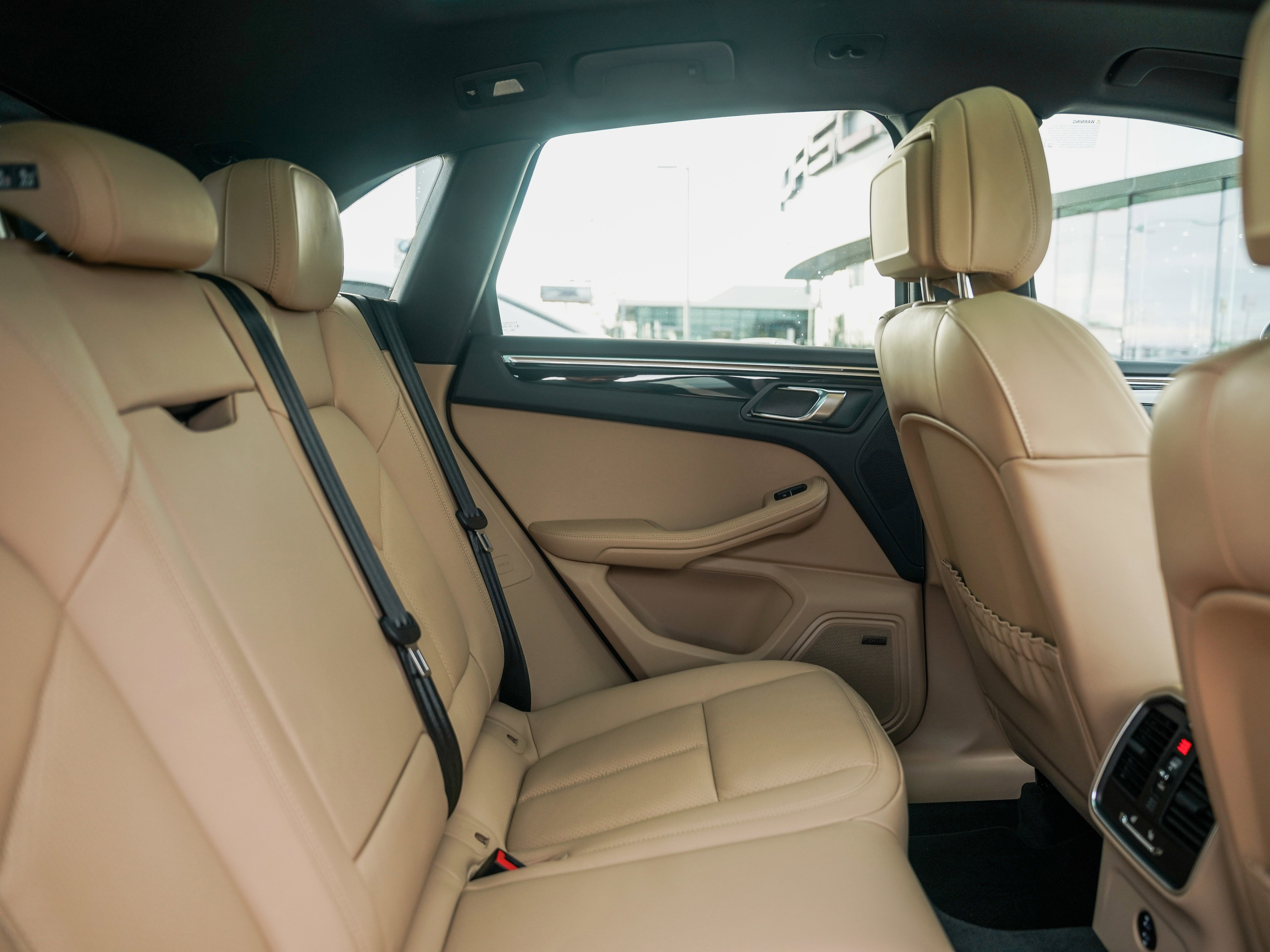 New 2026 Porsche Macan image 31