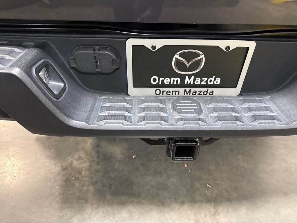 Used 2021 Toyota Tacoma TRD Sport AWD/4WD image 11