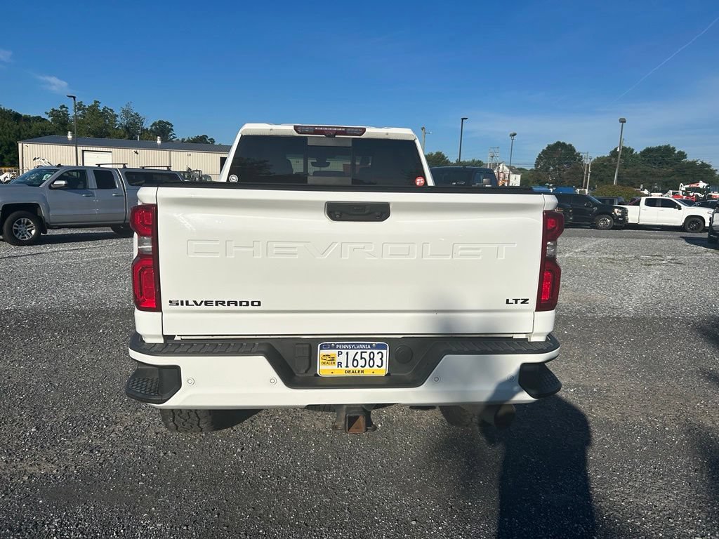 Used 2021 Chevrolet Silverado 2500 LTZ w/ LTZ Plus Package AWD/4WD image 11