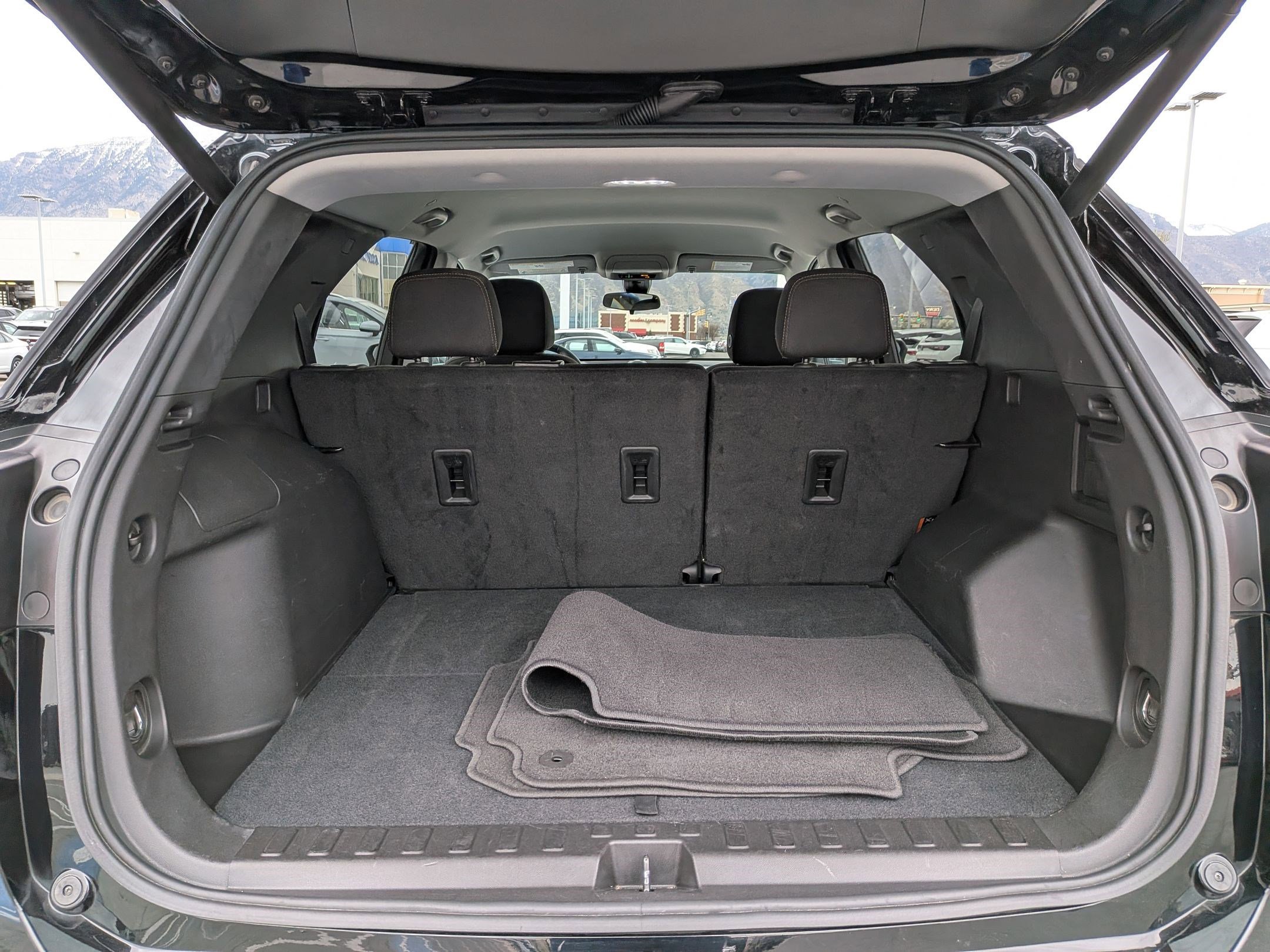 Used 2024 Chevrolet Equinox LT image 31
