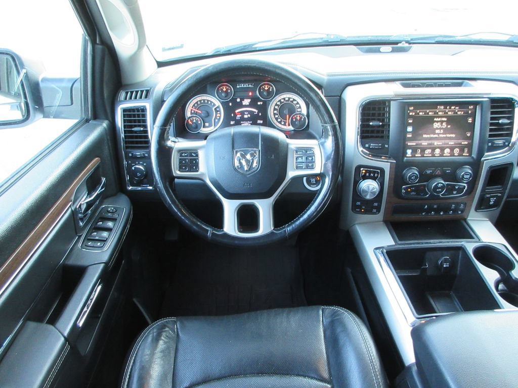 Used 2015 RAM 1500 Laramie w/ Convenience Group AWD/4WD image 18