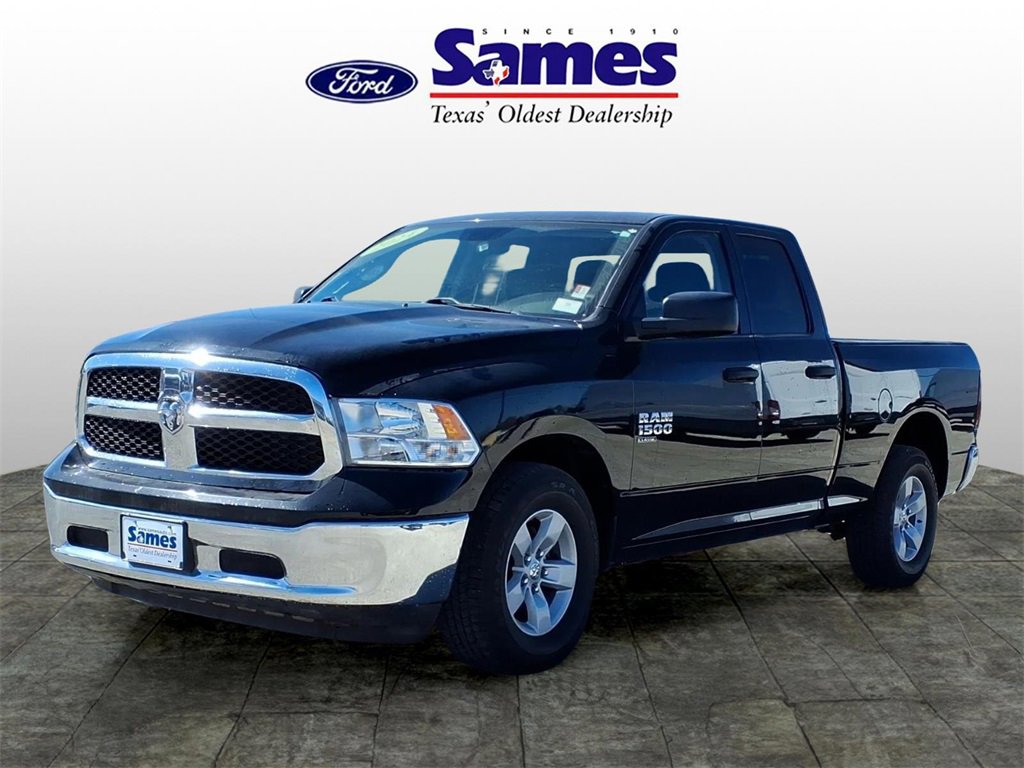 Used 2024 RAM 1500 Classic SLT image 3