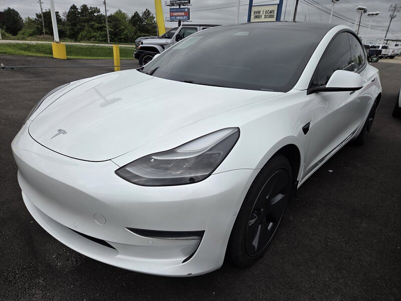 Used 2021 Tesla Model 3 Standard Range Plus RWD image 7