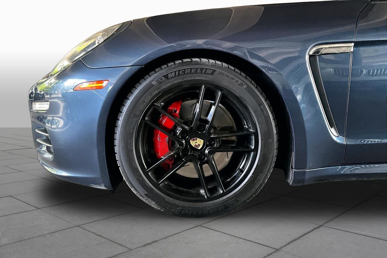 Used 2014 Porsche Panamera RWD image 10