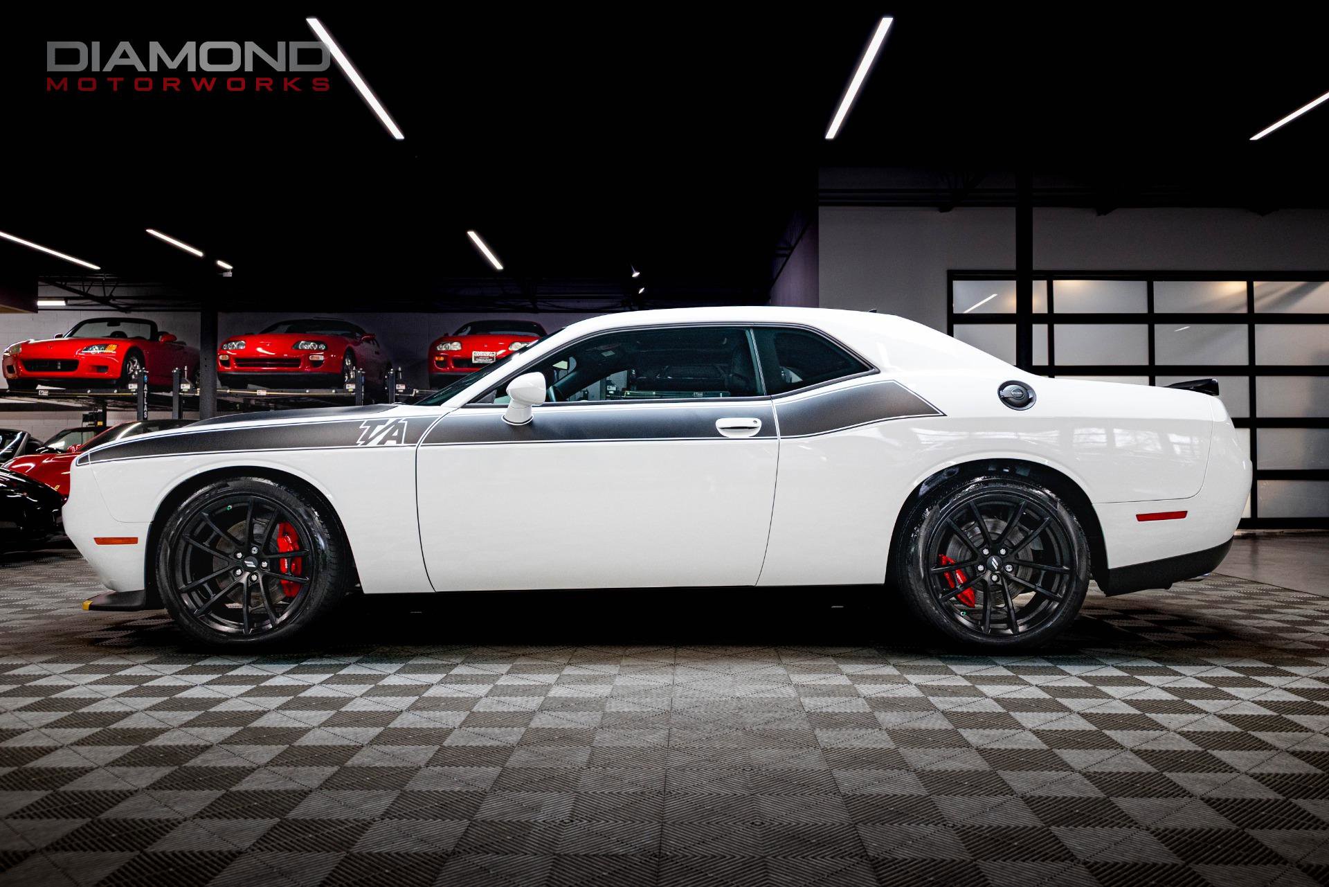 Used 2023 Dodge Challenger R/T w/ T/A Package image 11