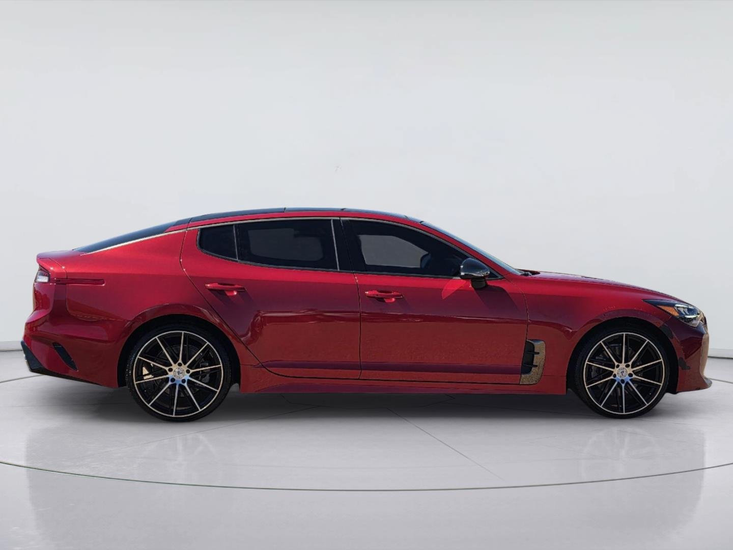 Used 2023 Kia Stinger GT-Line w/ Sun & Sound Package RWD image 4