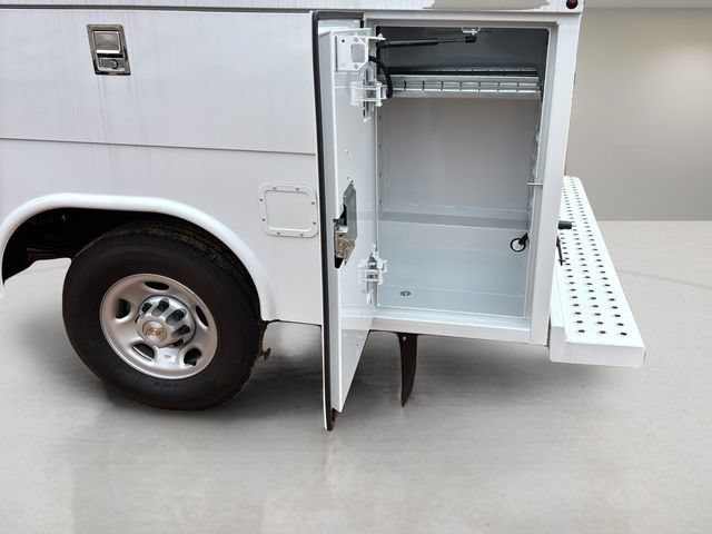New 2025 Chevrolet Express 3500 w/ Power Convenience Package RWD image 19