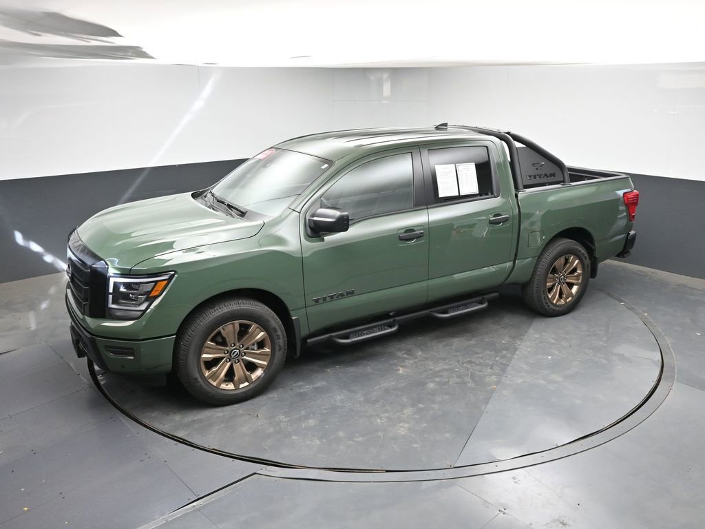 Used 2024 Nissan Titan SV w/ SV Bronze Edition Package image 37