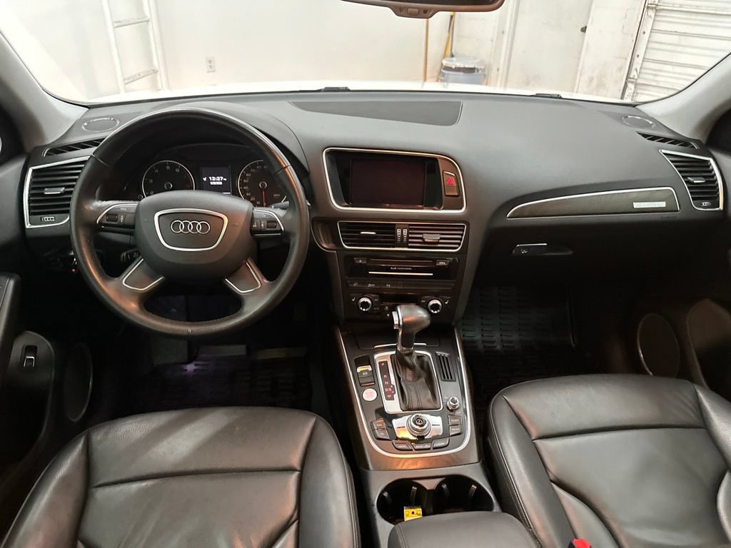 Used 2017 Audi Q5 2.0T Premium Plus w/ Technology Package AWD/4WD image 24