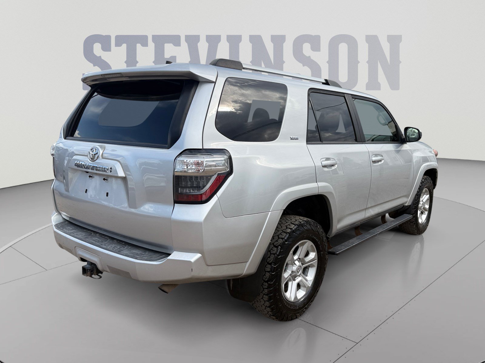 Used 2021 Toyota 4Runner SR5 AWD/4WD image 5