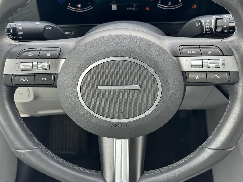 Used 2025 Hyundai Kona SEL image 13