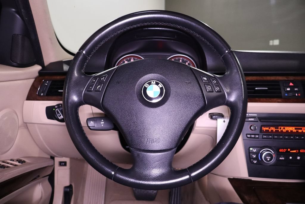 Used 2009 BMW 328i Sedan RWD image 17