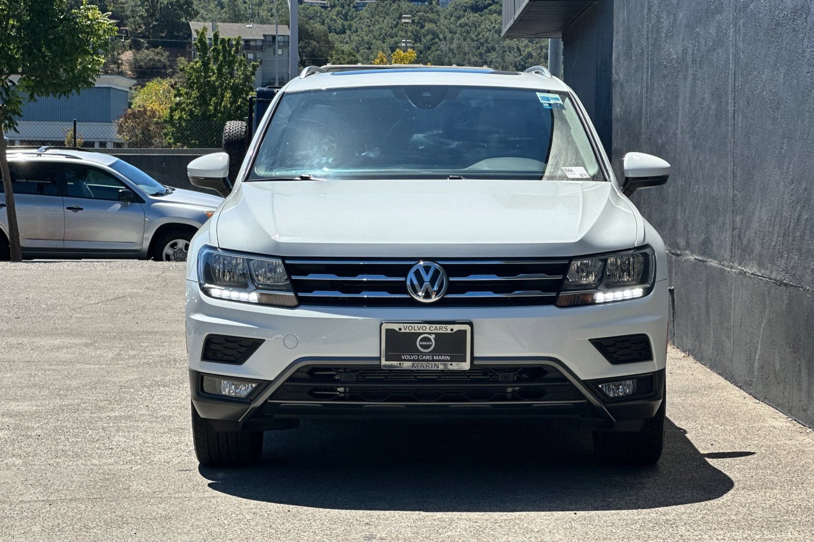 Used 2020 Volkswagen Tiguan SEL AWD/4WD image 10