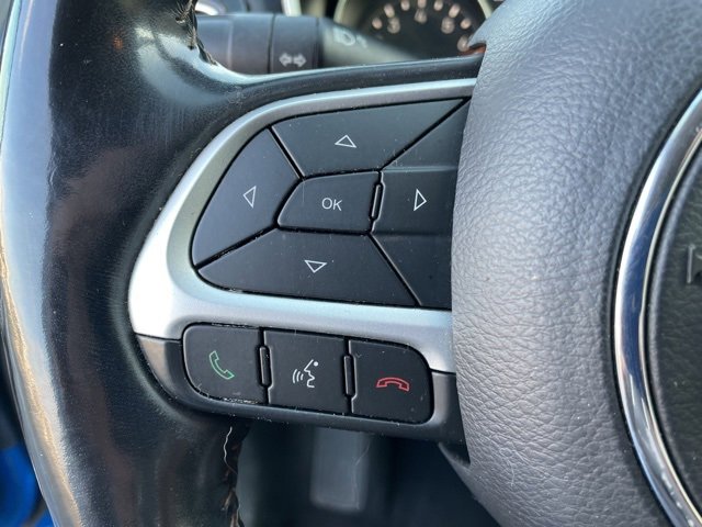 Used 2020 Jeep Compass Limited image 23