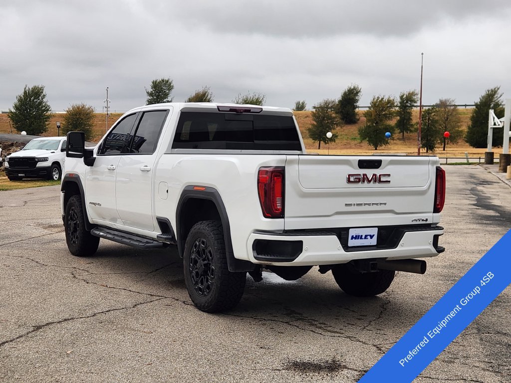 Used 2023 GMC Sierra 2500 AT4 w/ AT4 Preferred Package AWD/4WD image 2