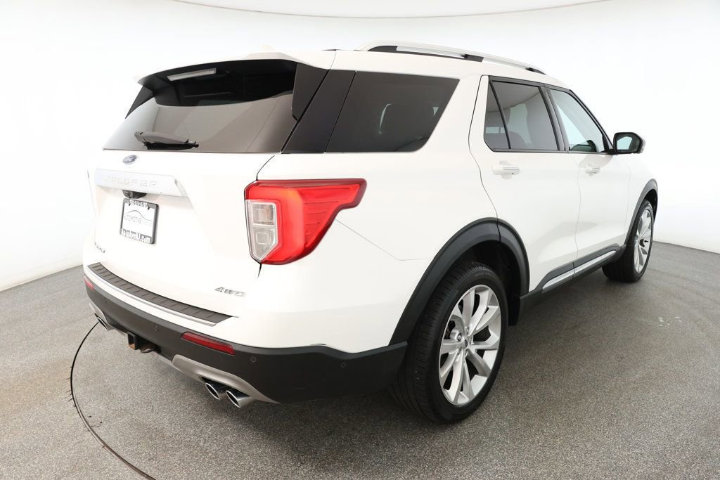 Used 2022 Ford Explorer Platinum w/ Equipment Group 601A image 4
