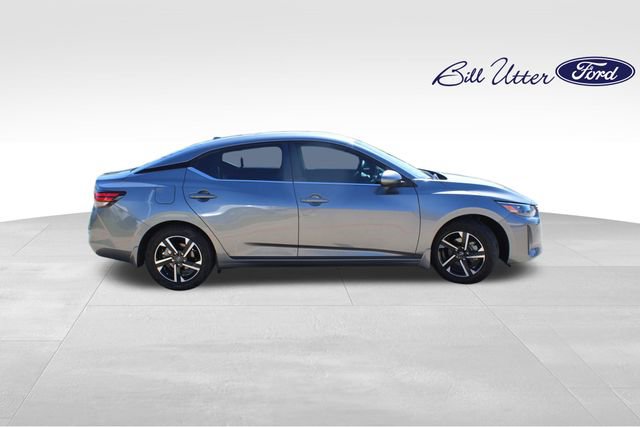 Used 2024 Nissan Sentra SV image 4