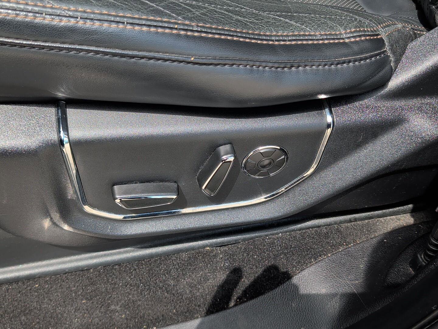 Used 2019 Ford Expedition Platinum AWD/4WD image 13
