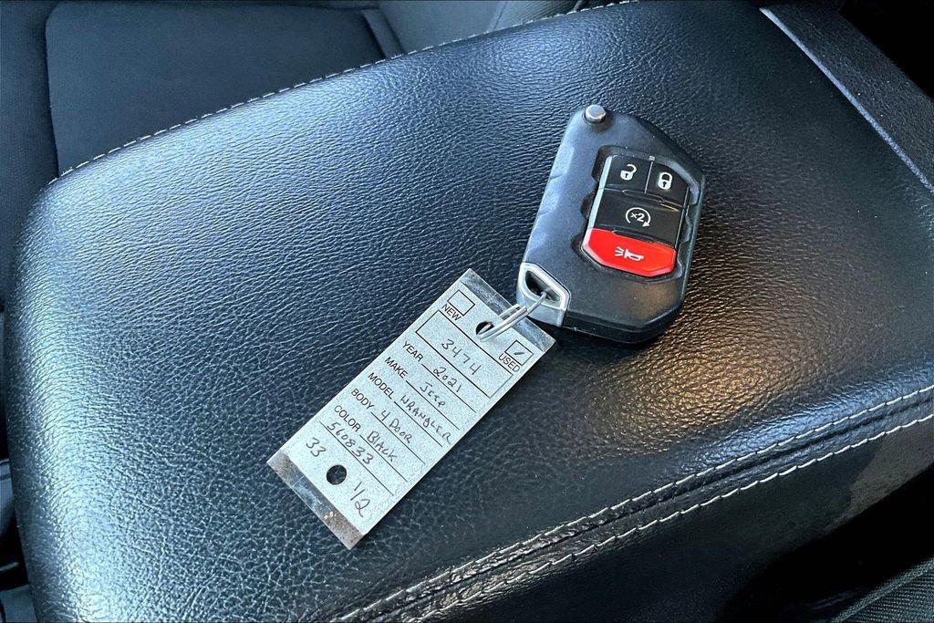 Used 2021 Jeep Wrangler Unlimited Sahara w/ Uconnect 4C Nav & Sound Group image 34