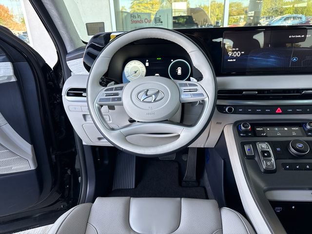 Used 2024 Hyundai Palisade Calligraphy image 13