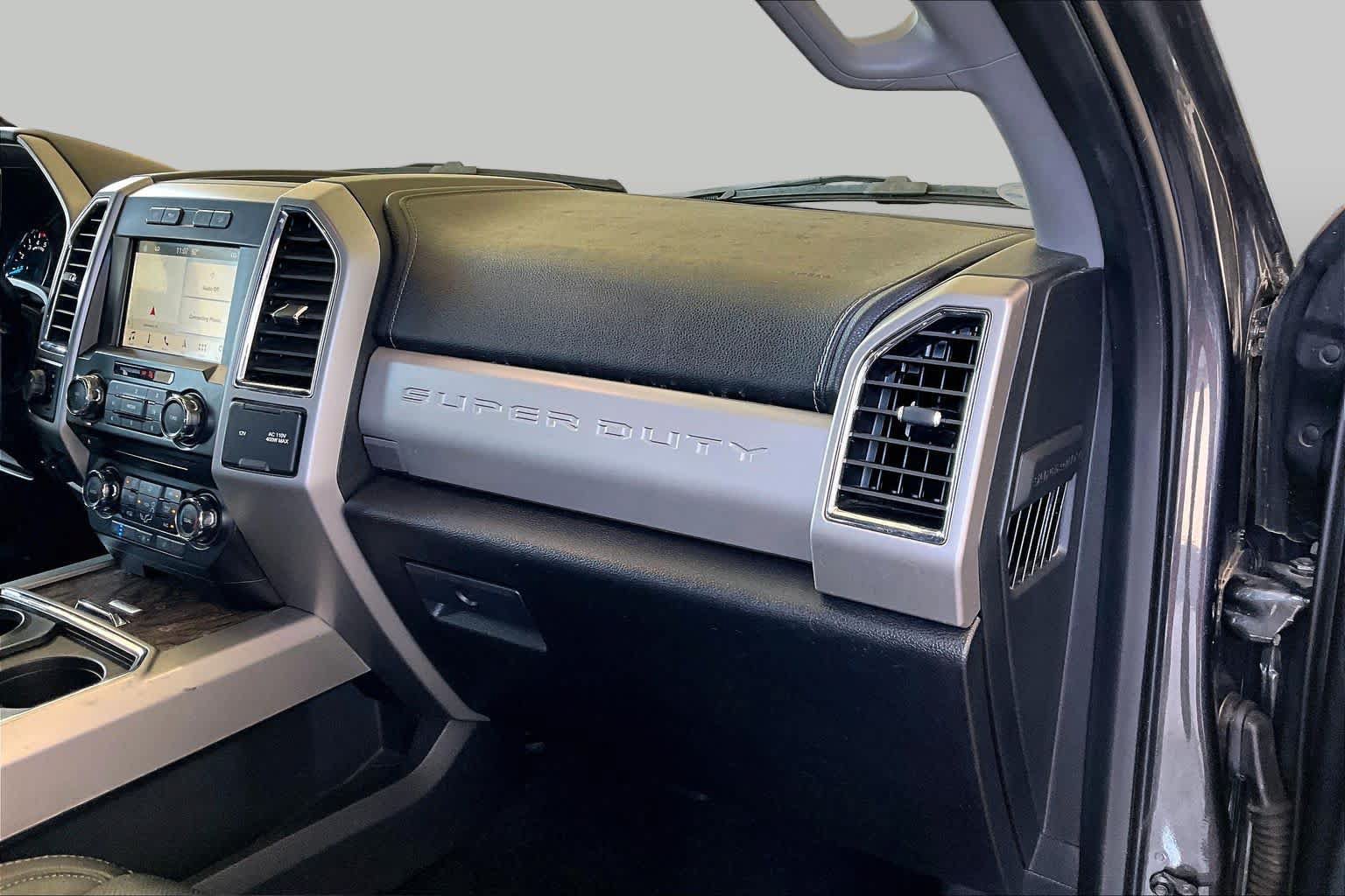 Used 2018 Ford F250 Lariat w/ Chrome Package AWD/4WD image 18