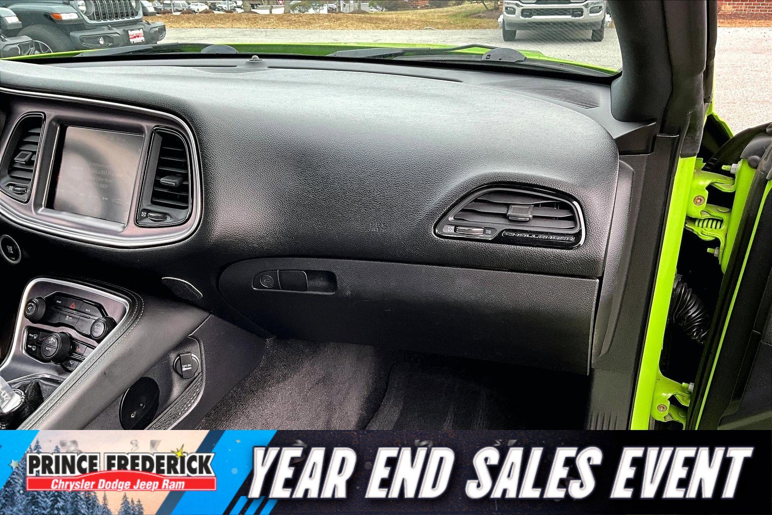 Used 2015 Dodge Challenger R/T w/ Quick Order Package 22B R/T image 13