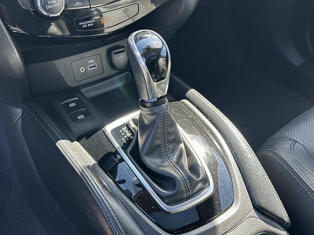 Used 2019 Nissan Rogue SL w/ Premium Package image 25