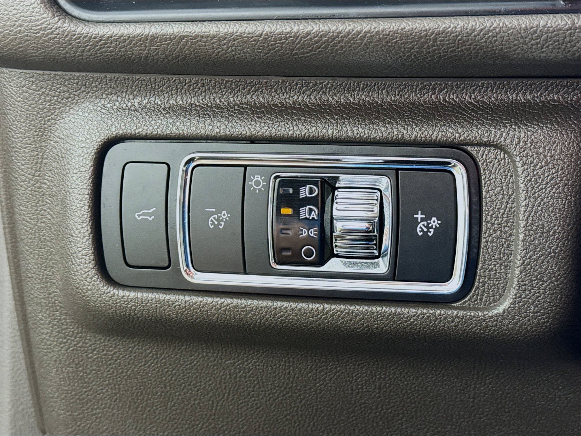 Used 2022 Lincoln Corsair AWD w/ Premium Package image 14