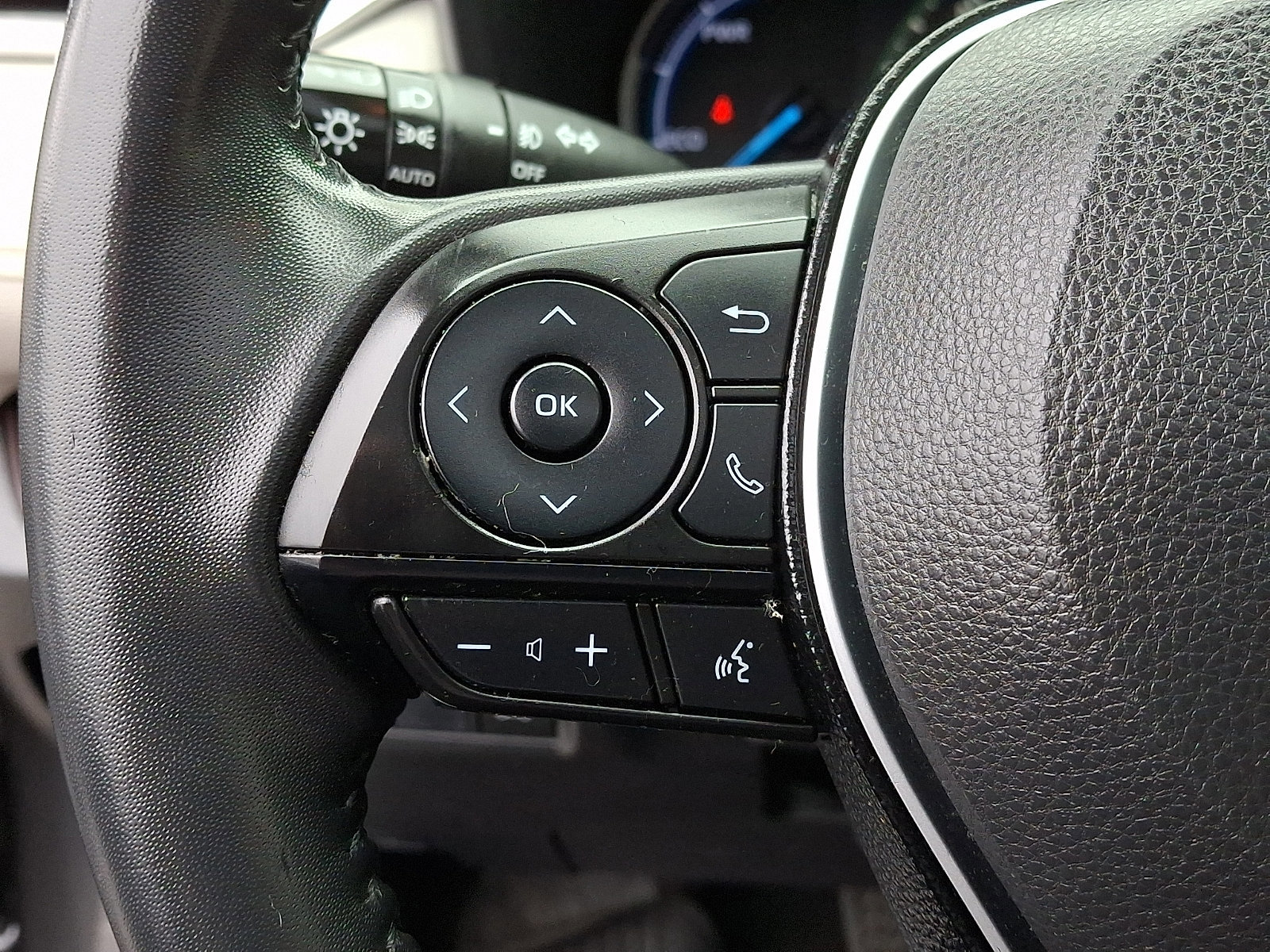 Used 2020 Toyota RAV4 Limited w/ Carpet Mat Package AWD/4WD image 21