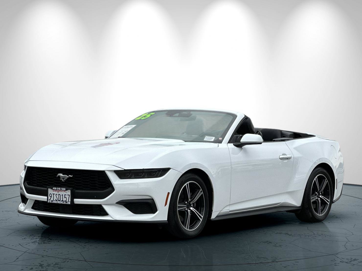 Used 2025 Ford Mustang Premium RWD image 8