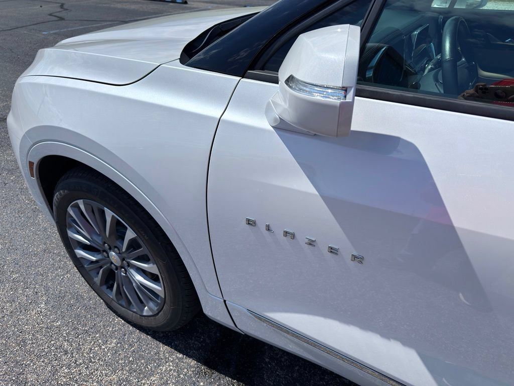 Used 2020 Chevrolet Blazer Premier w/ Driver Confidence II Package FWD image 10