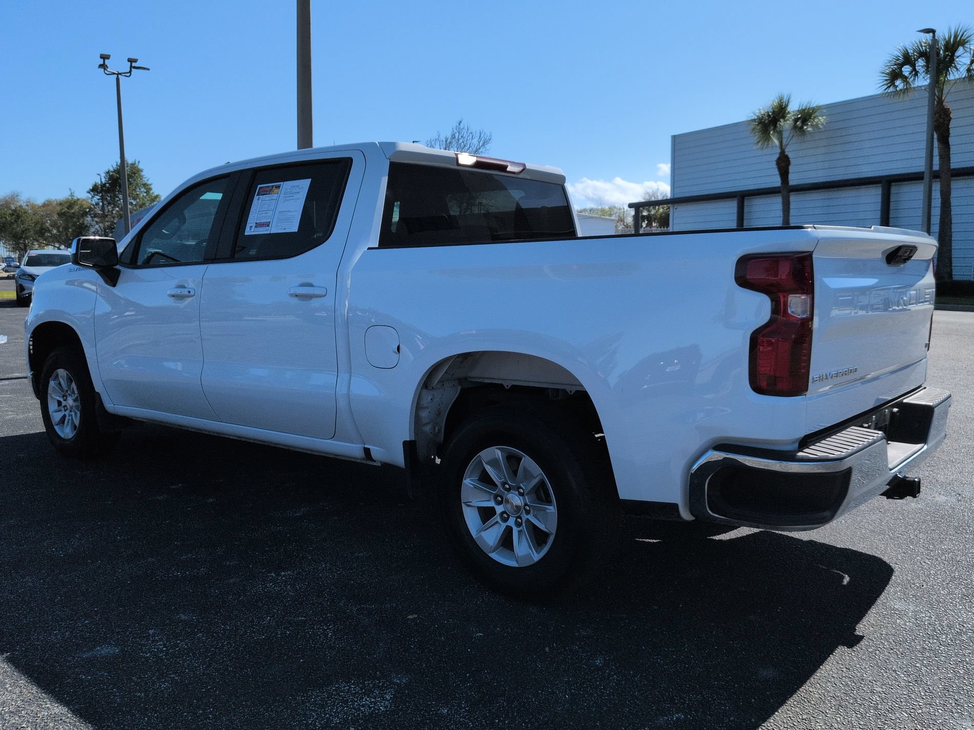 Used 2025 Chevrolet Silverado 1500 LT RWD image 6