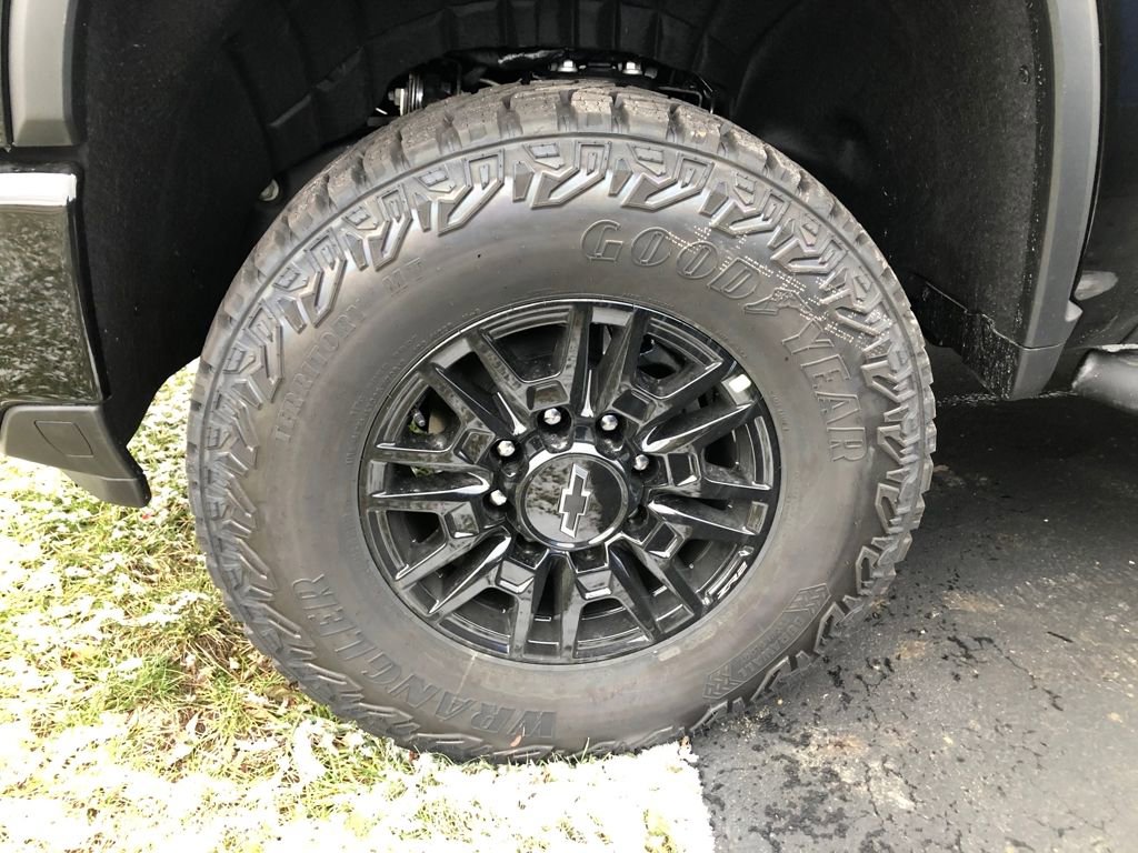 New 2026 Chevrolet Silverado 2500 ZR2 w/ Snow Plow Prep/Camper Package image 22