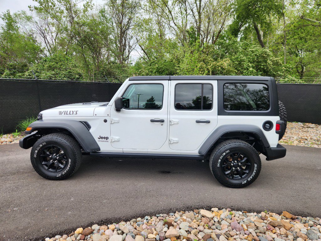 Used 2021 Jeep Wrangler Willys image 2