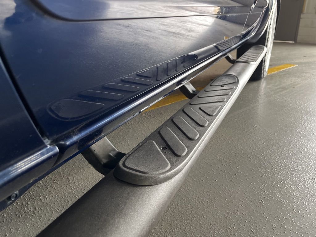 Used 2007 Nissan Frontier LE w/ Leather Pkg image 13