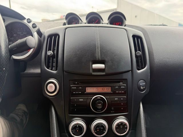Used 2013 Nissan 370Z Coupe image 22