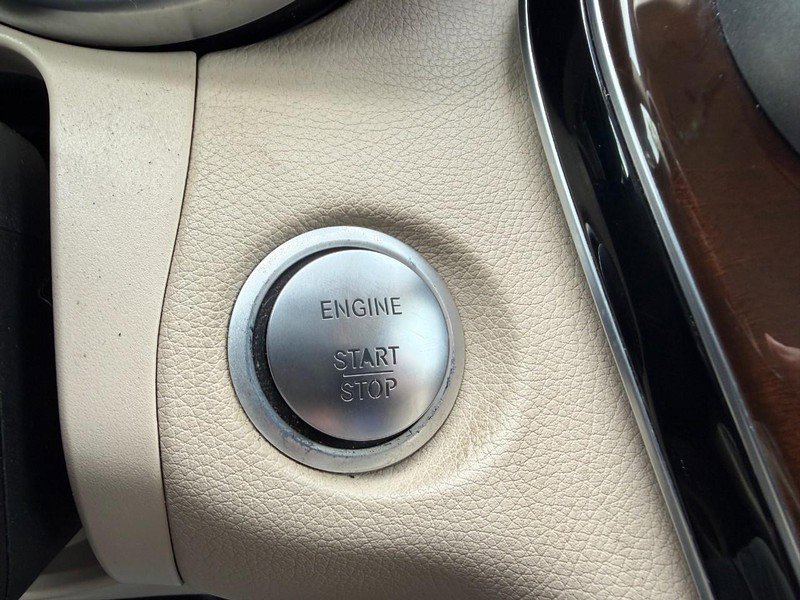 Used 2017 Mercedes-Benz GLC 300 w/ Premium 1 Package image 34