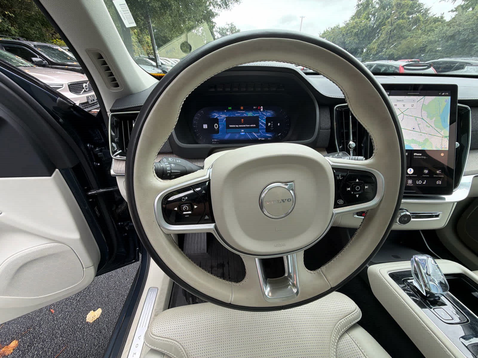 Certified 2026 Volvo XC90 B6 Ultra AWD/4WD image 30