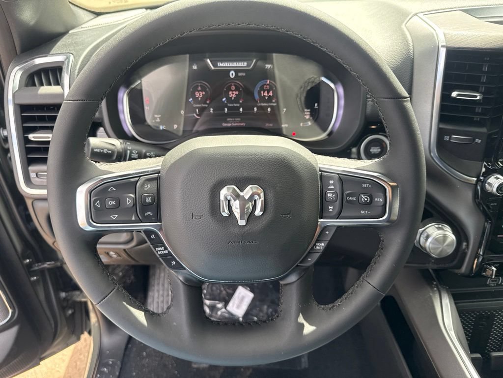 New 2026 RAM 1500 Laramie AWD/4WD image 9