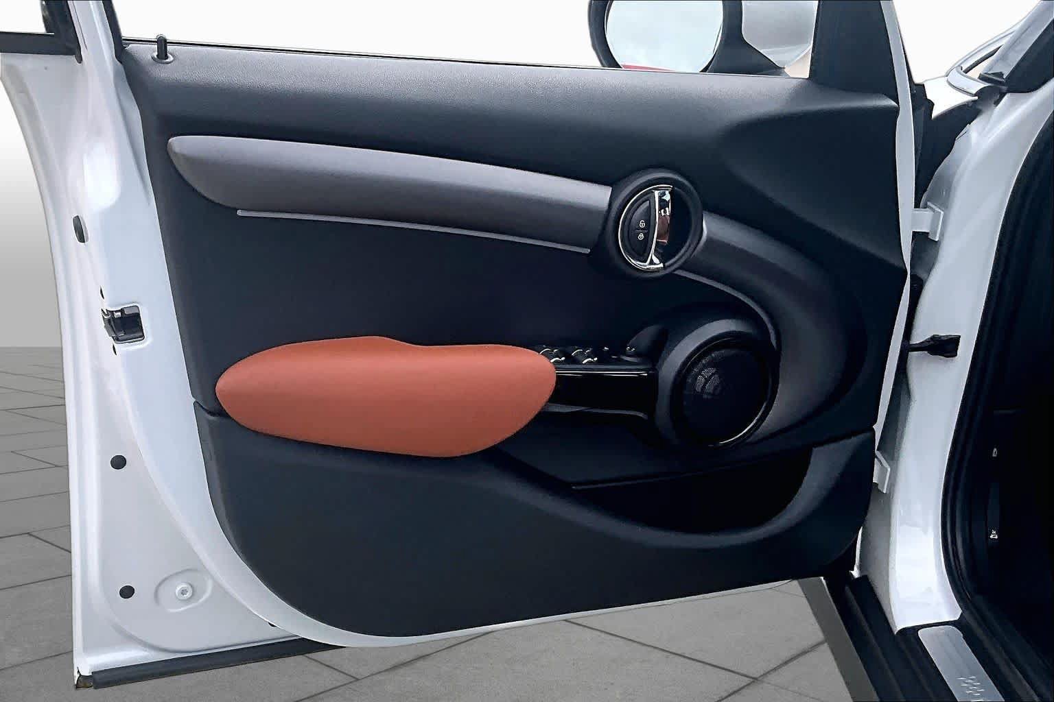 Used 2024 MINI Cooper S FWD image 25