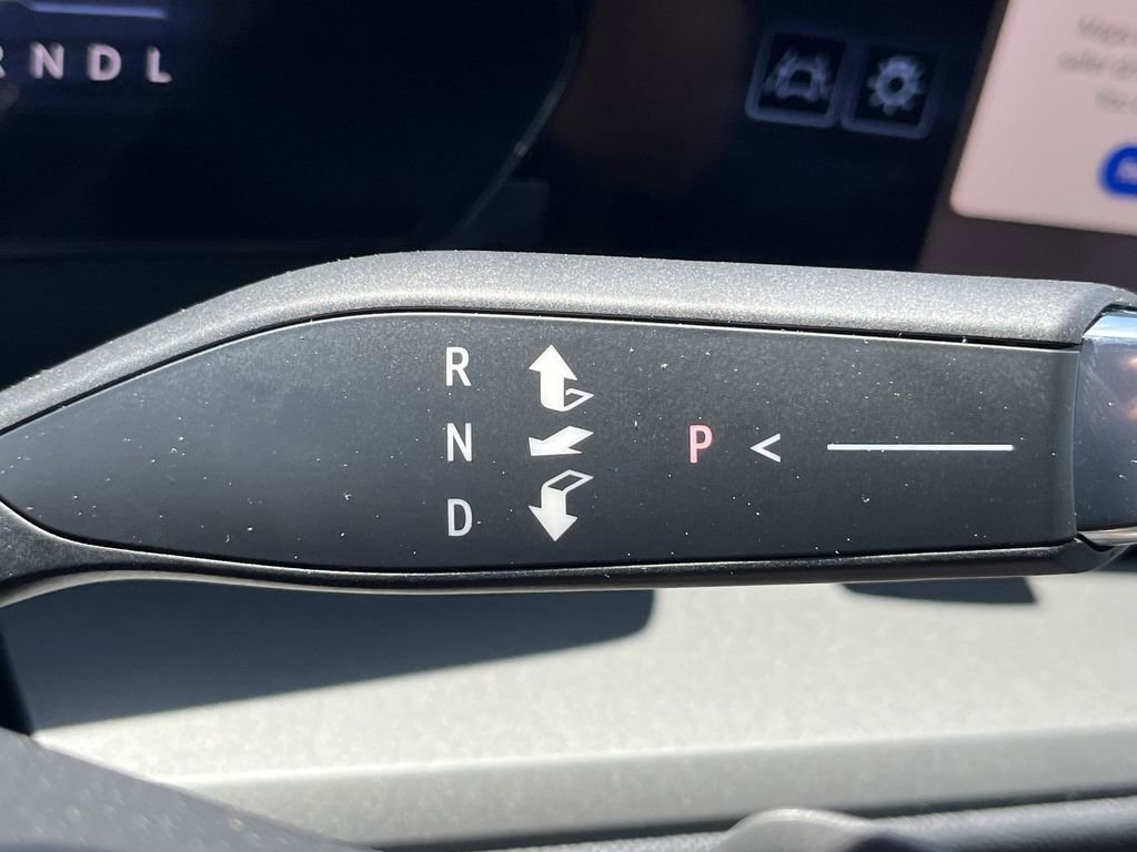 New 2025 Chevrolet Traverse LT w/ Driver Confidence Package image 17