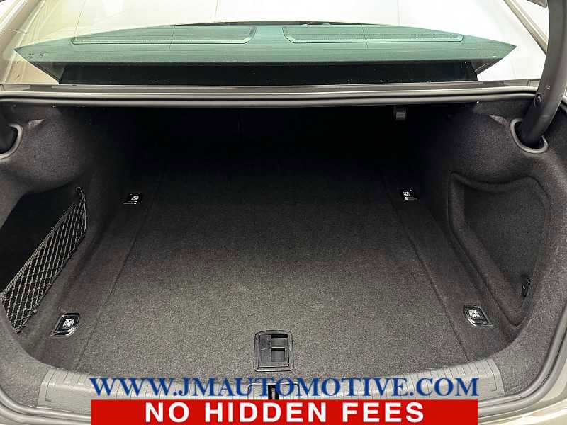 Used 2024 Audi A6 Premium Plus image 17